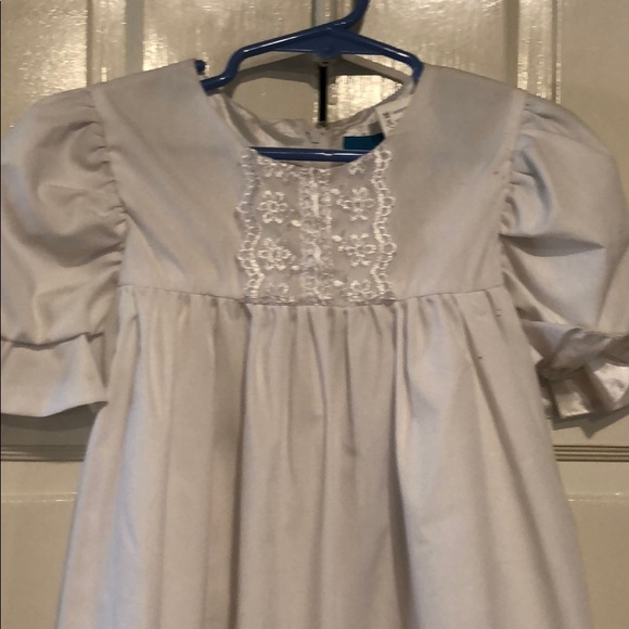 Girls heirloom dress - Picture 2 of 8